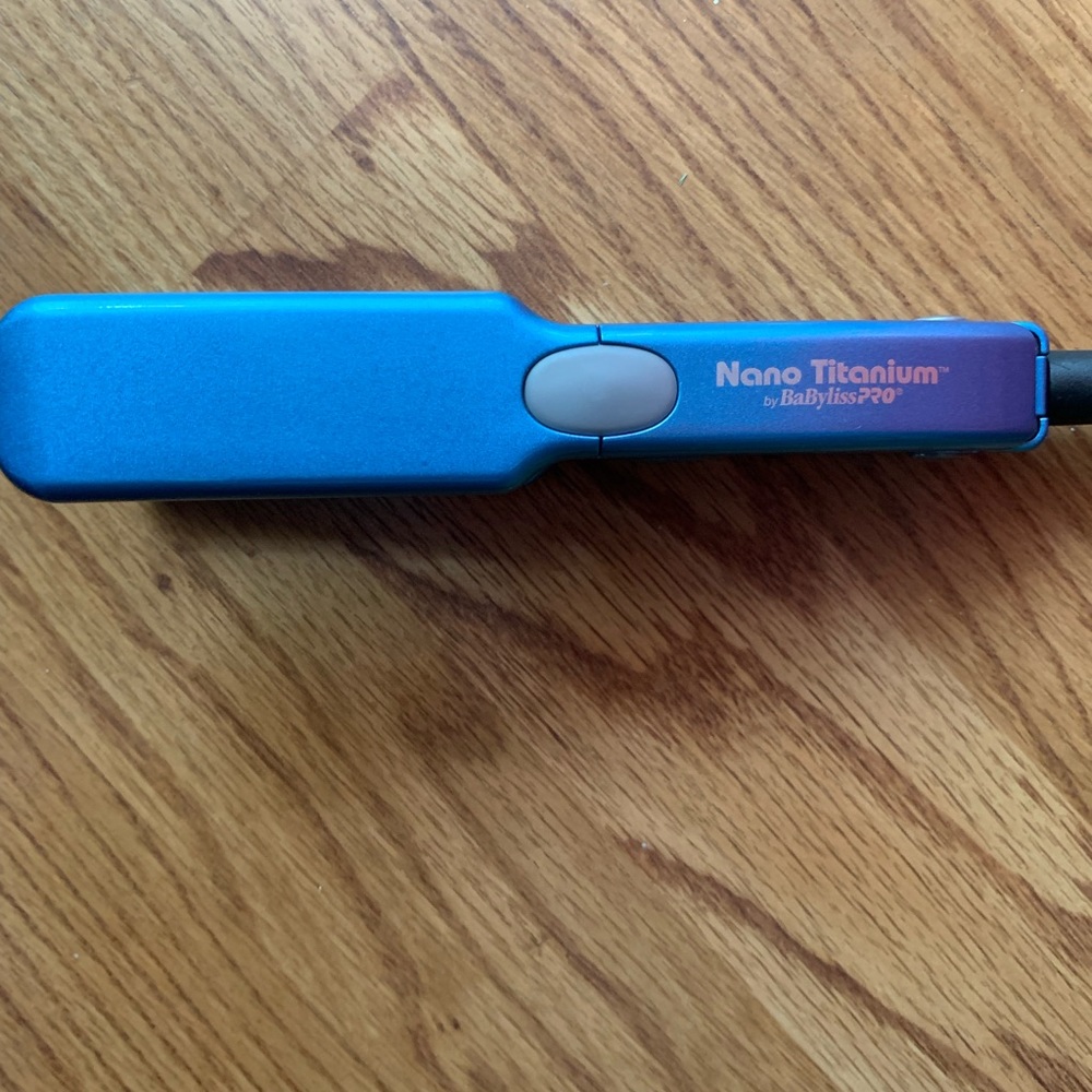 Babyliss Pro Nano Titanium Flat Iron 1 inch
